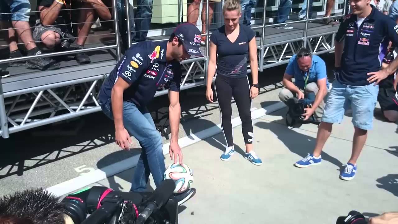 Hungarian girl taught Vettel and Ricciardo