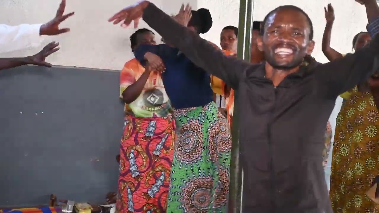 1792112025. :  UMURANGI YARAJE KKO IREBERE IMBYINO ZITANGAJE MURURUREMBO KIMIRONKO
