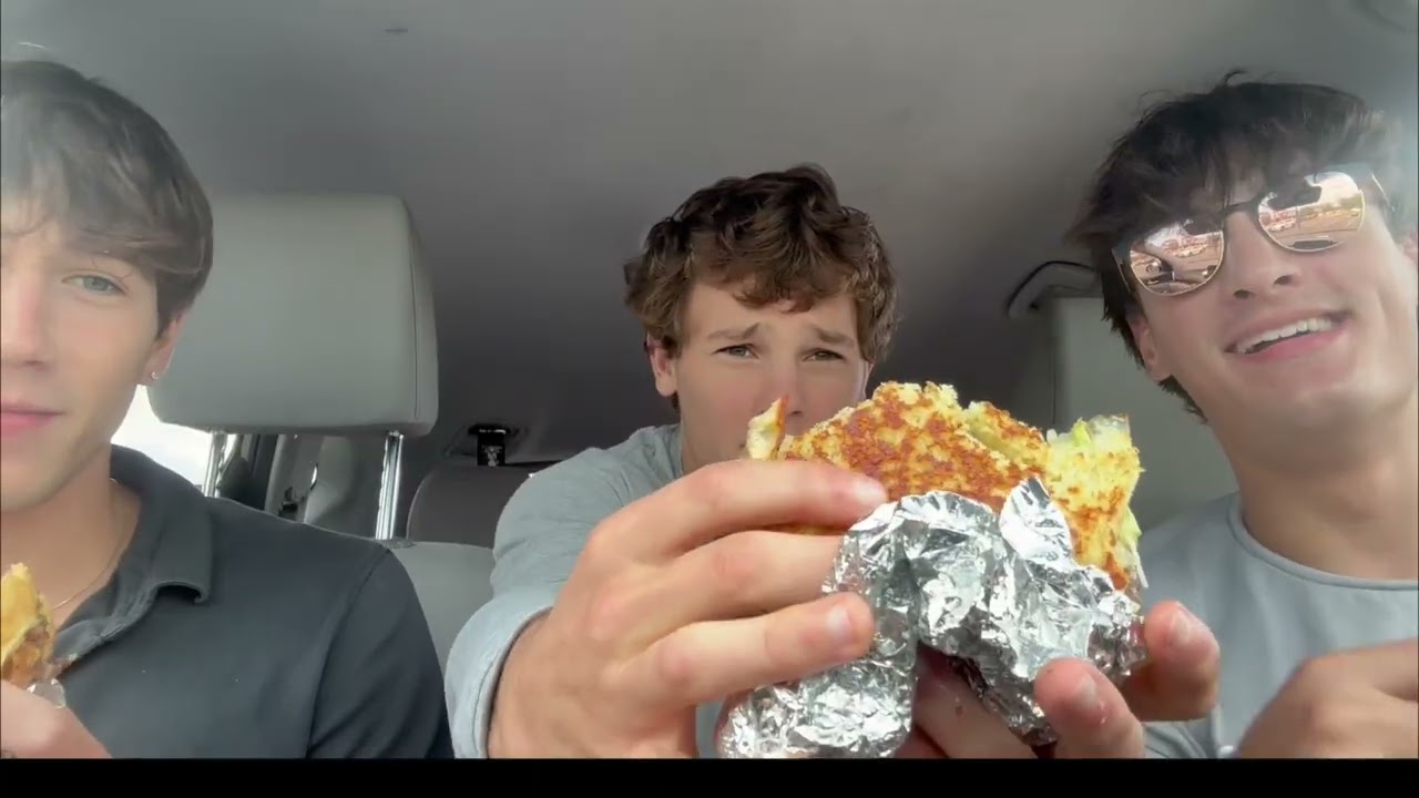 MOOYAH BURGERS, FRIES, & SHAKES REVIEW (BETTER THAN 5 GUYS??)