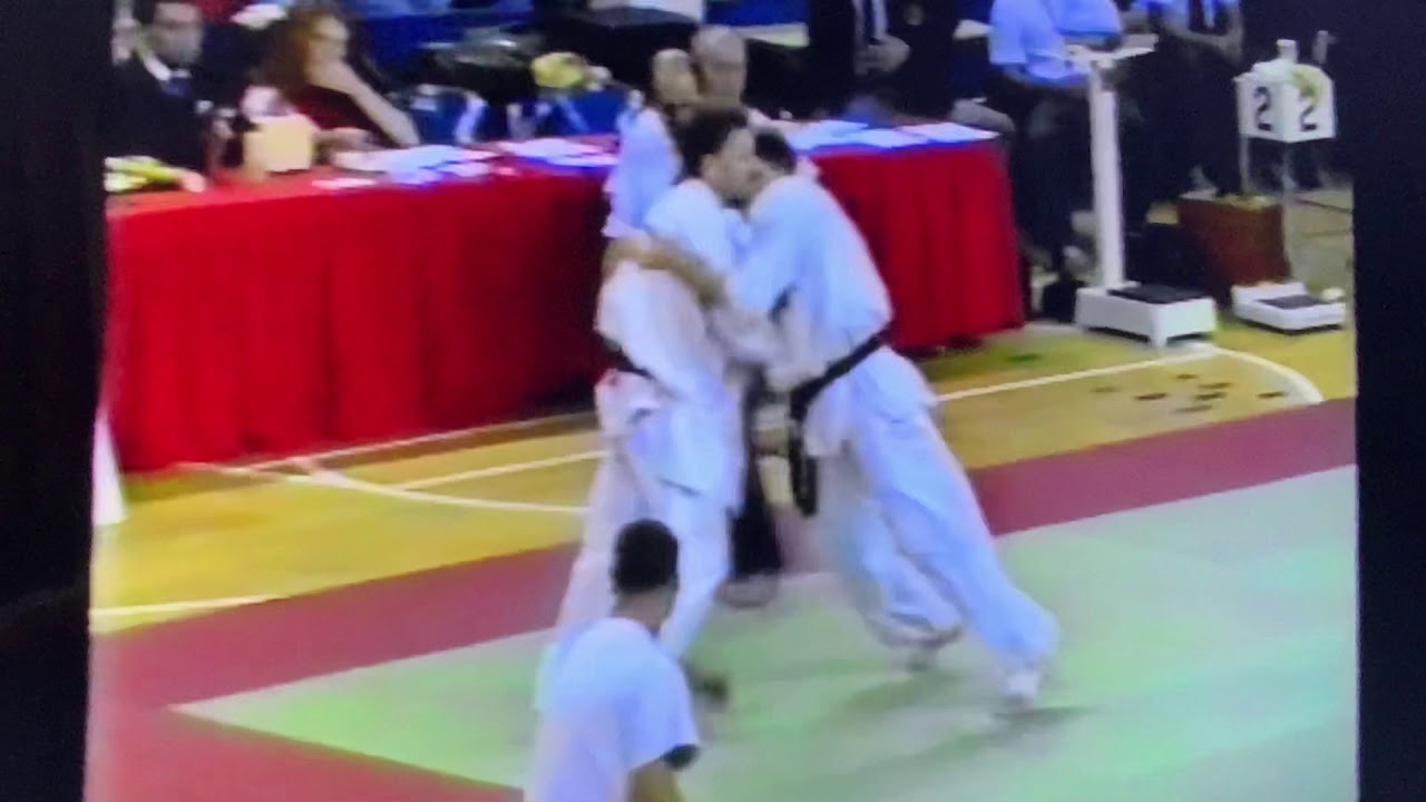 British Kyokushinkai Open 1992 final  John Izod v Terry Prescott