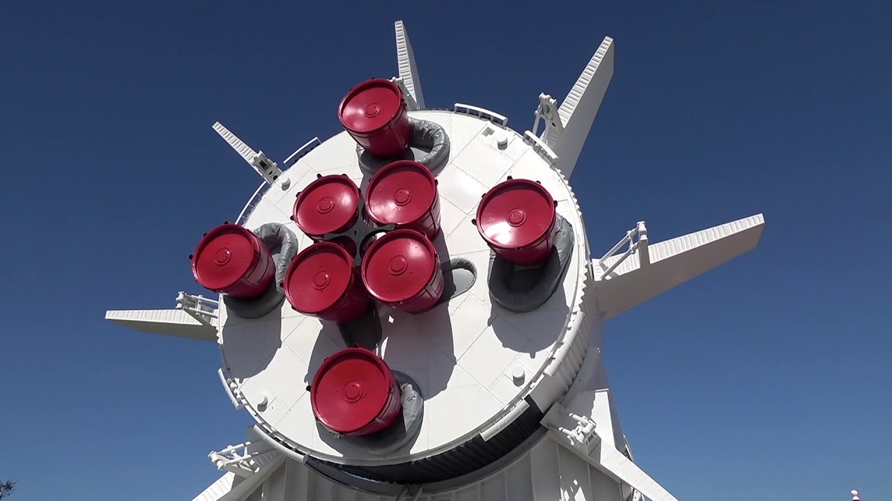 An amazing walk under the Moon Rocket -Saturn V -  & an Saturn IB walk
