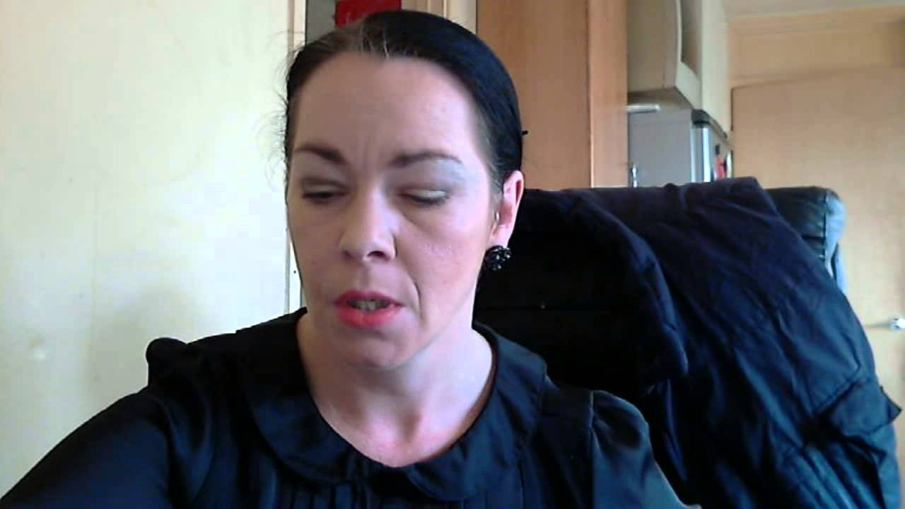 Avon Perfect Kiss Lipstick Review