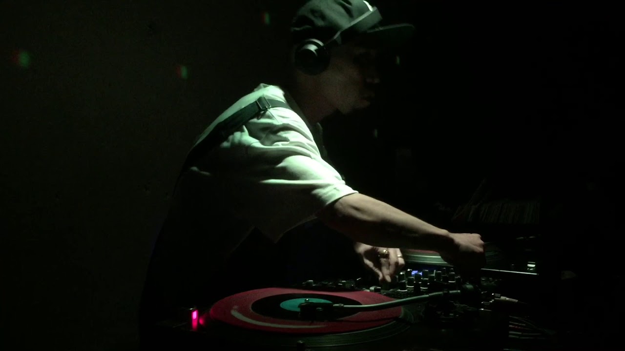 DJ Koco aka Shimokita at Aoyama Hachi in Shibuya (09.09.17)
