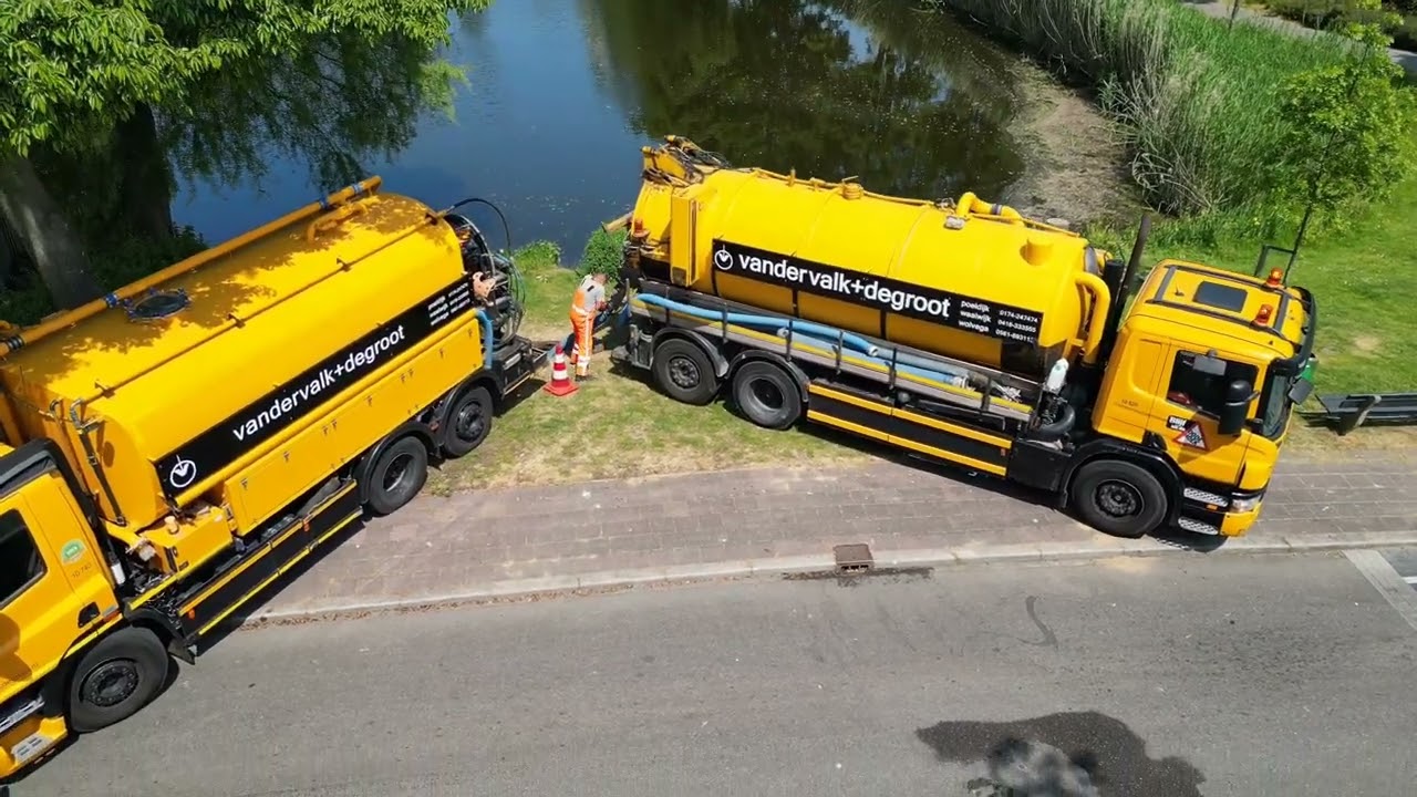 Scania Zuigwagen , DAF spuitwagen & rioolinspectie bus sloot duiker verbinding Soest 4K DJI mini