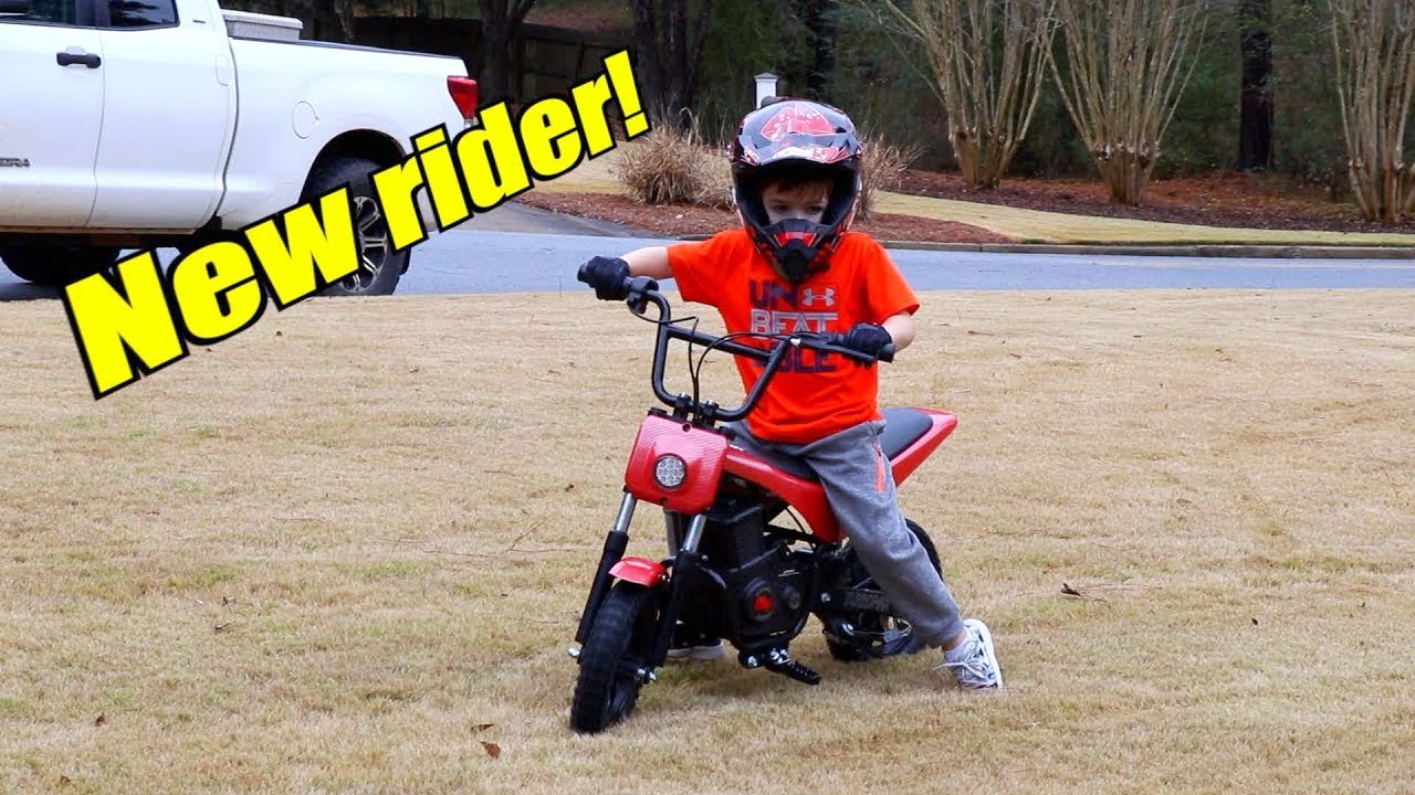 My 5 Year Old got his FIRST motorcycle : Burromax TT350