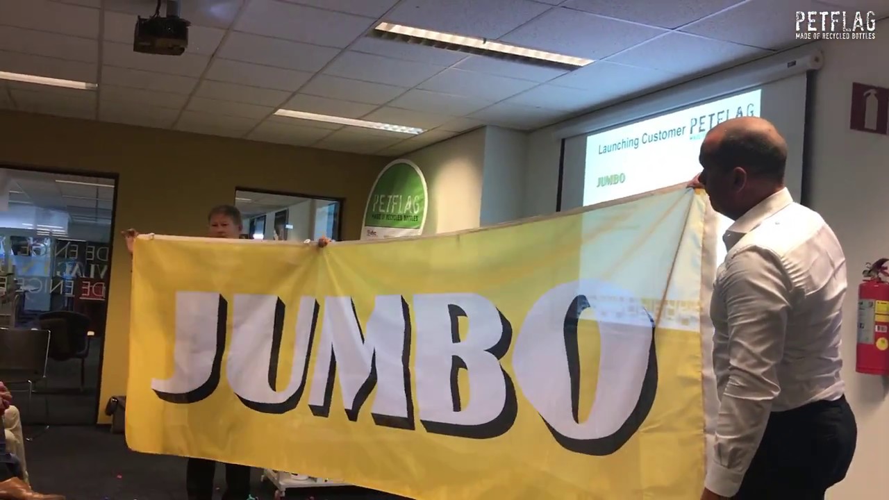 Primeur: introductie PETFLAG bij Dokkumer Vlaggen Centrale