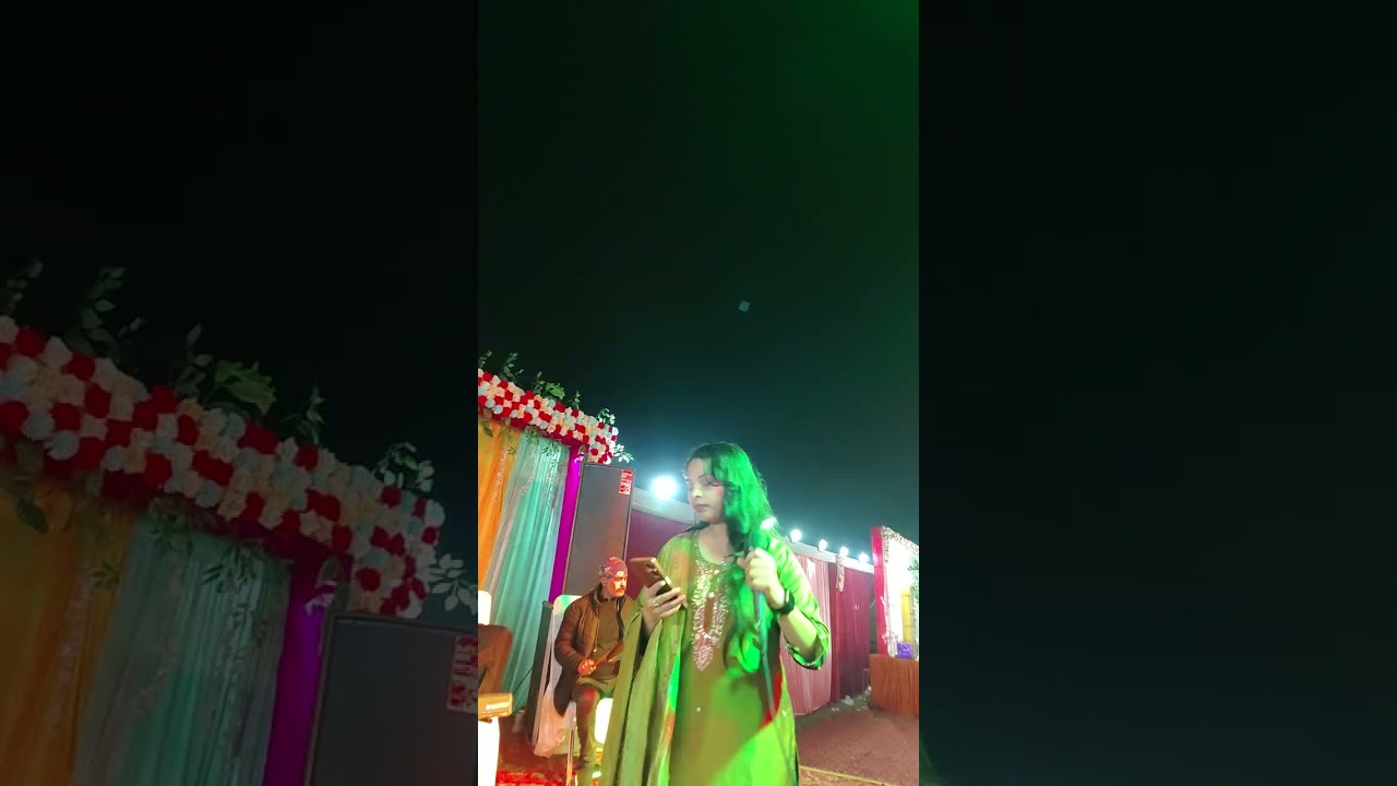 Ye shama shama hai ye pyar ka by singer arti rathaur 