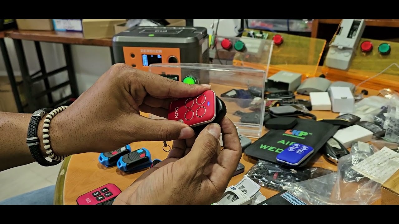 CLONACIÓN Y PROGRAMACIÓN CONTROL NOVA CENTURION, CODIPLUG. AUTOKEYS DE VENEZUELA.