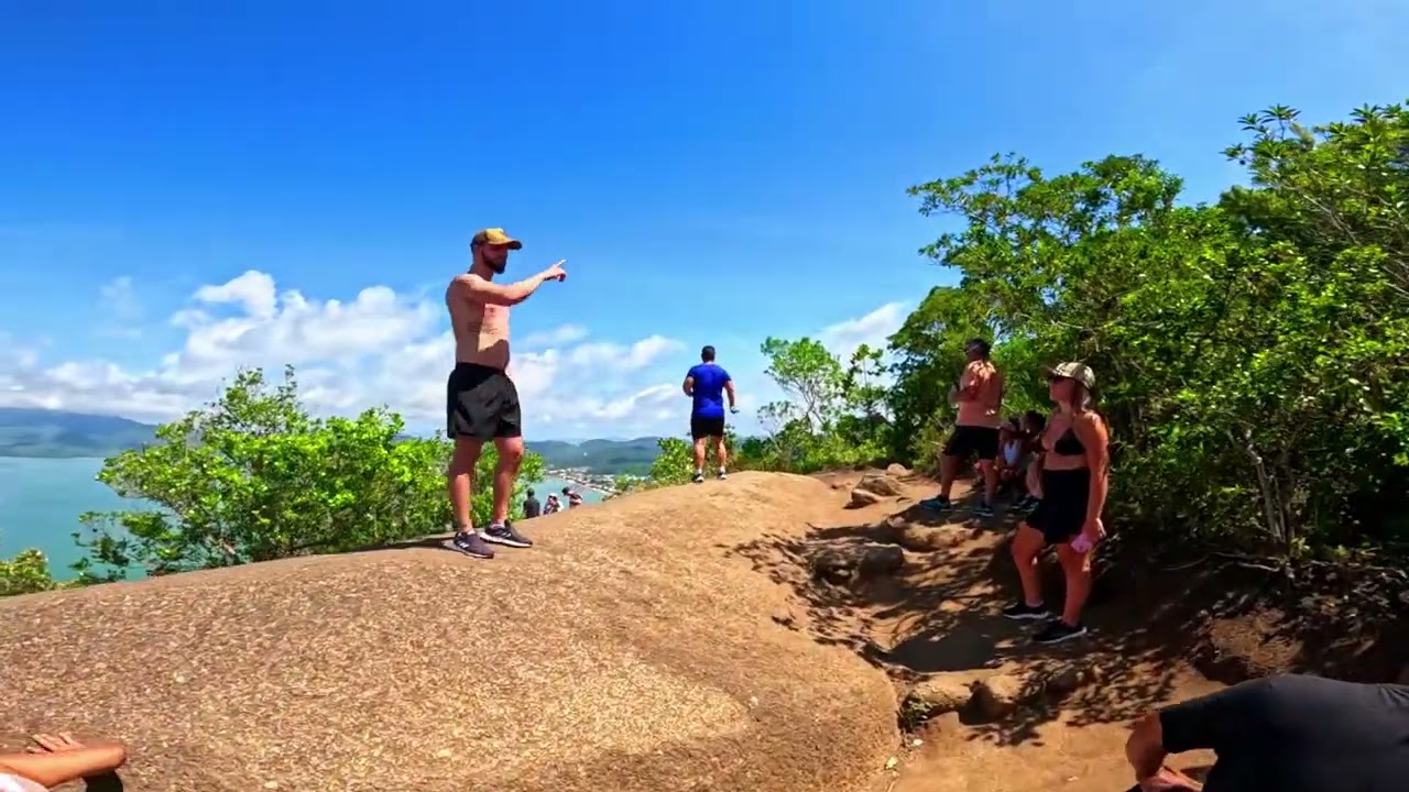 TRILHA DO MORRO DO MACACO - BOMBINHAS - S.C - BRASIL