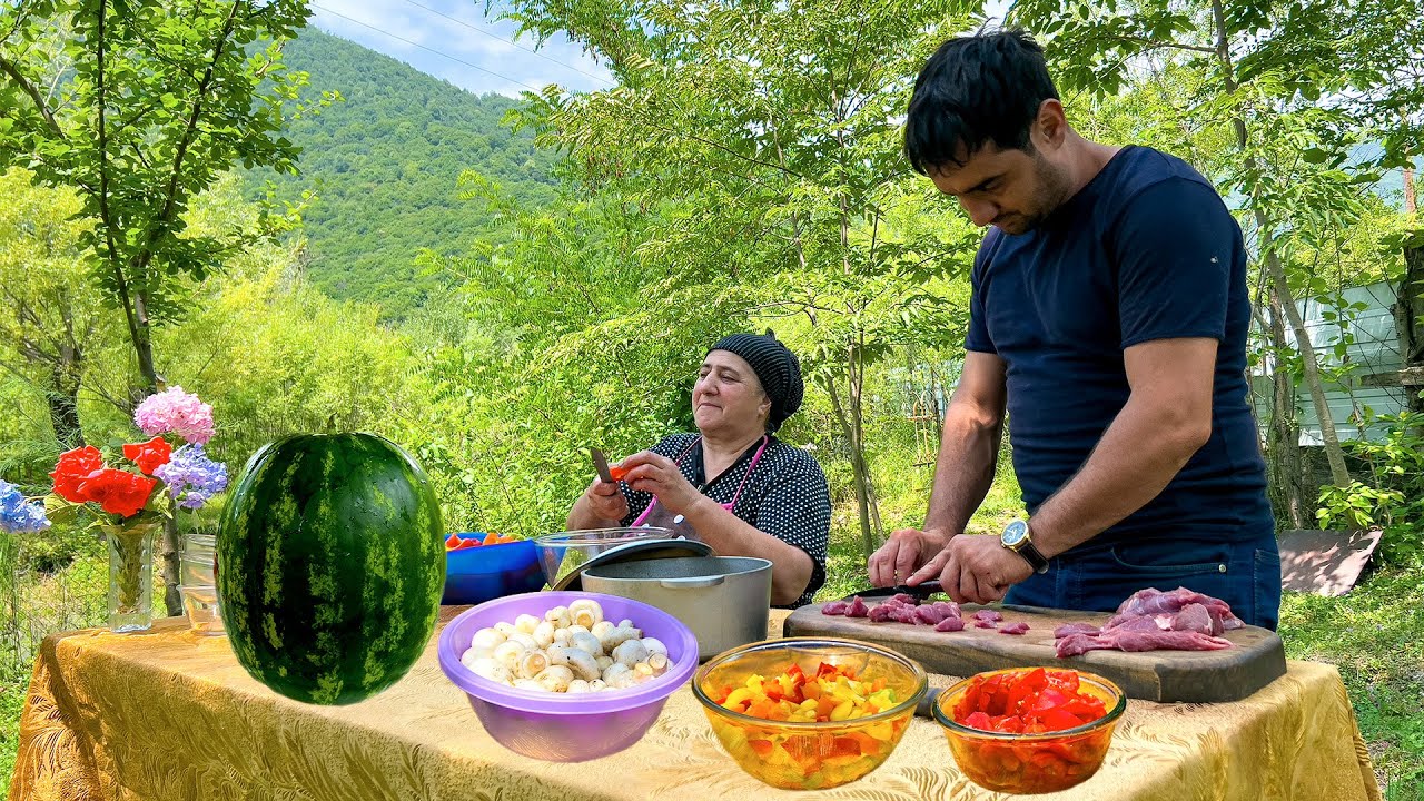 Еще одна деревенская кухня! Грибы с говядиной на горячем камне | Компот из абрикосов