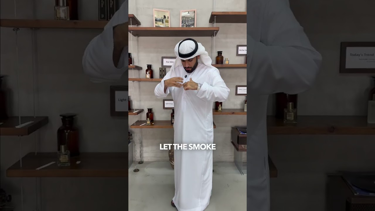 Emirati Way of Applying Perfumes