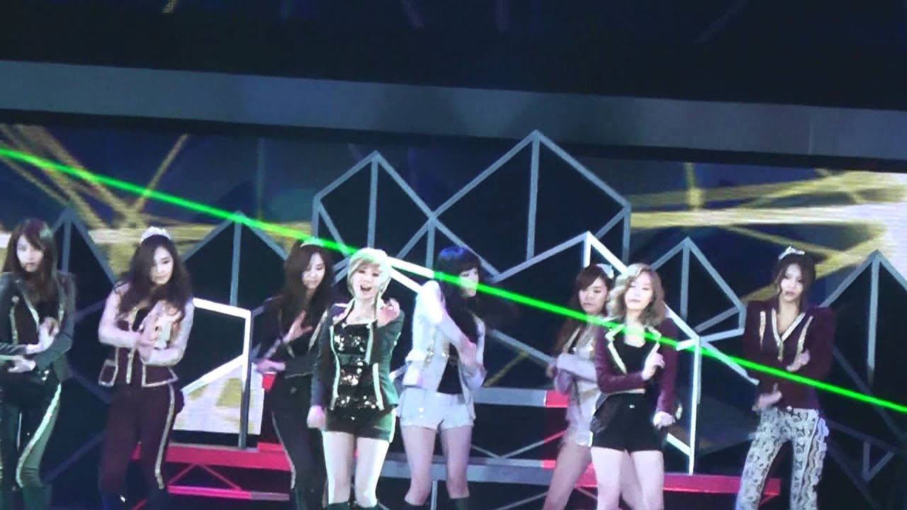 120112 GDA SNSD♪