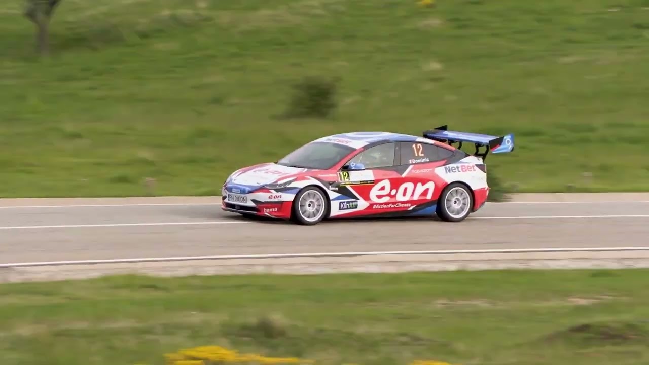 E.ON Drive & Dominic Marcu la Campionatului Național de Viteză &icirc;n Coastă