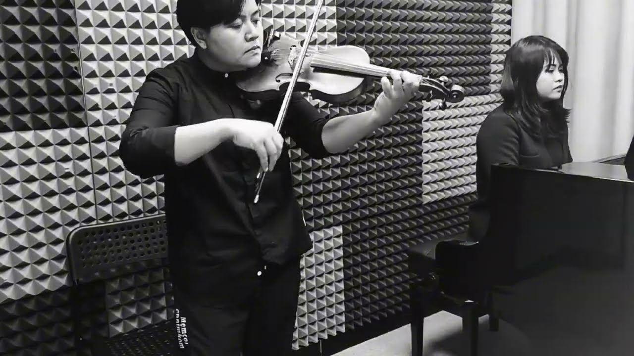 MBAK TKW MEMAINKAN LAGU AMAZING GRACE VIOLIN AND PIANO COVER #violin #musiccover #music 