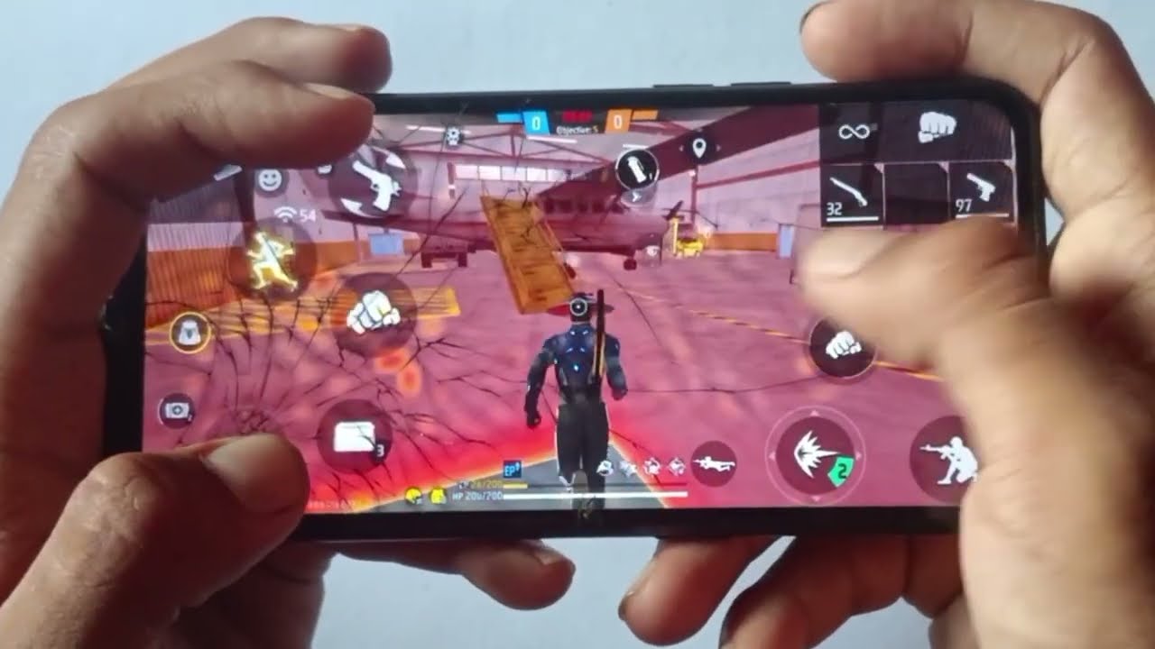 Realme C2 mai 💀🔥Lone Wolf Gameplay 🔥 impossible #freefire Max #handcam