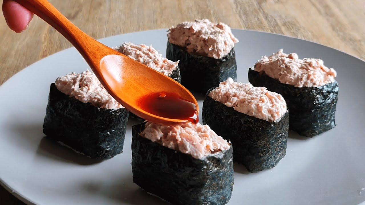 Homemade Canned Tuna Mayo Gunkan Sushi | Easy Japanese Sushi Recipe