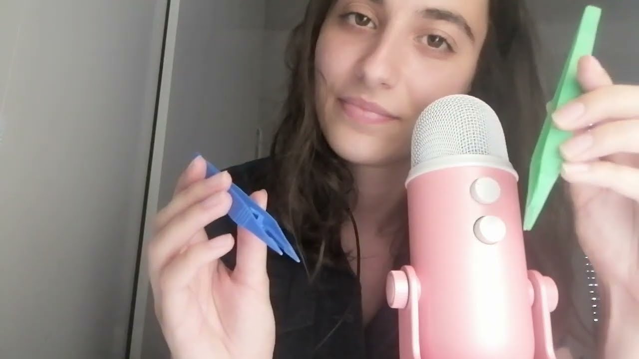 ASMR - L'infirmière soigne tes blessures (attentions personnelles)