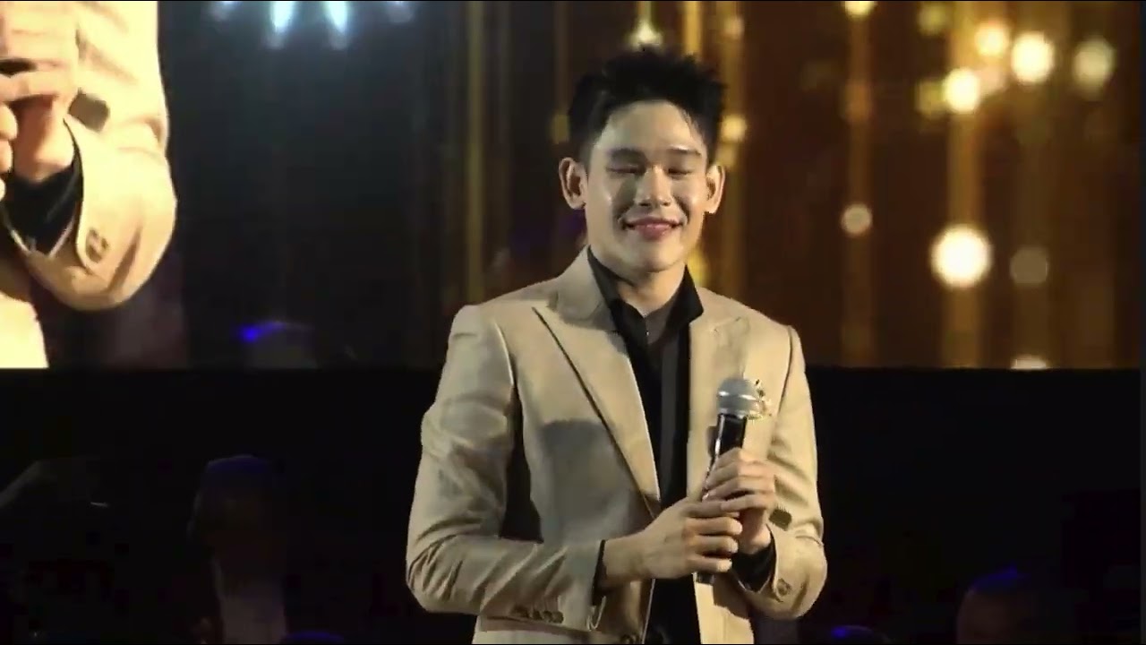 ใึครจะเมตตา สุนทราภรณ์