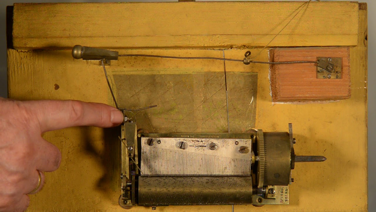 Wiener Rahmenuhr mit Spielwerk und Wiener Schlag, um 1820/30