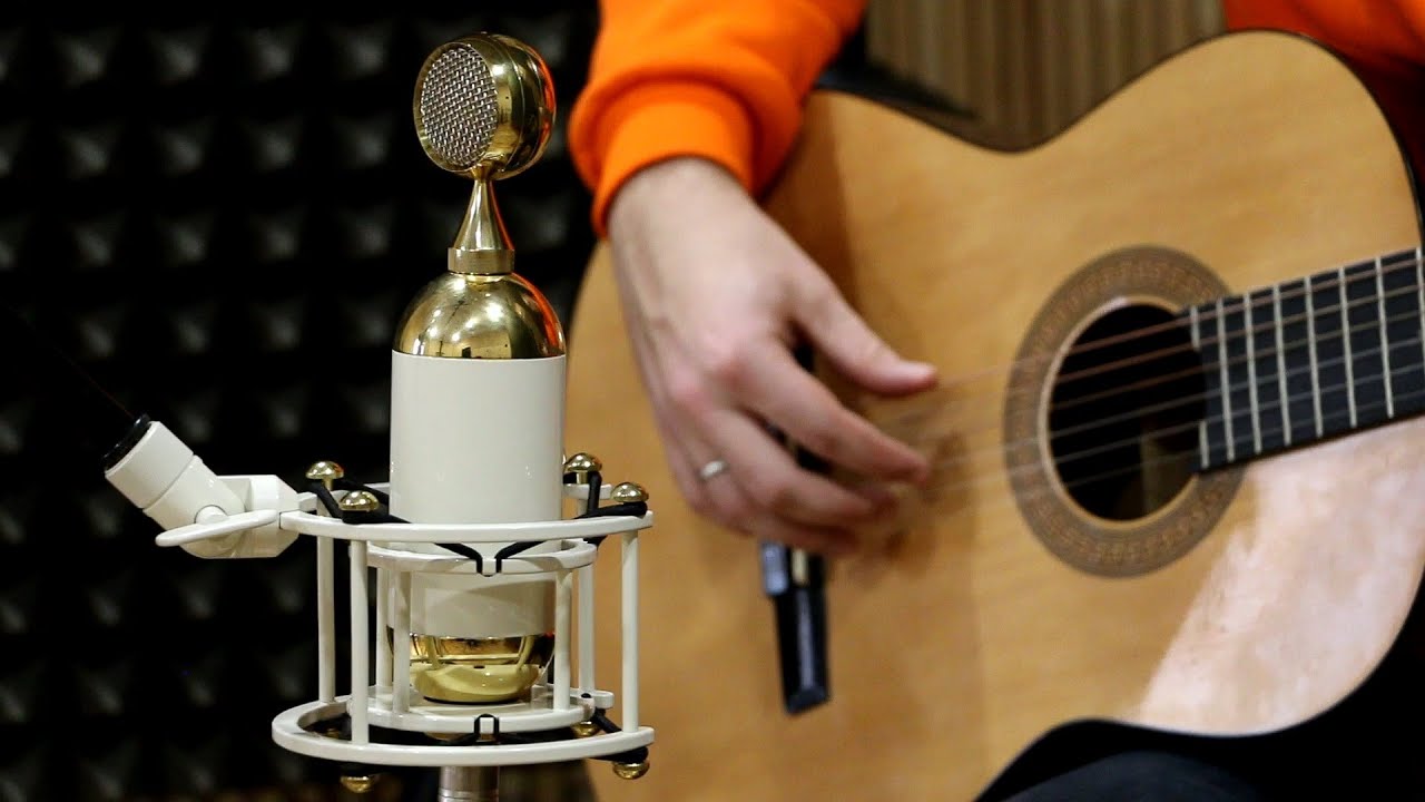 NEUMANN M149 VS SOYUZ 017 TUBE