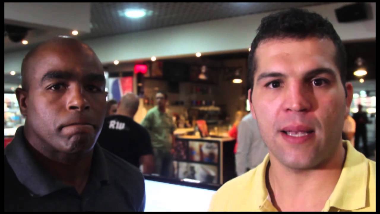 PVT registra reencontro entre Pelé e Ninja