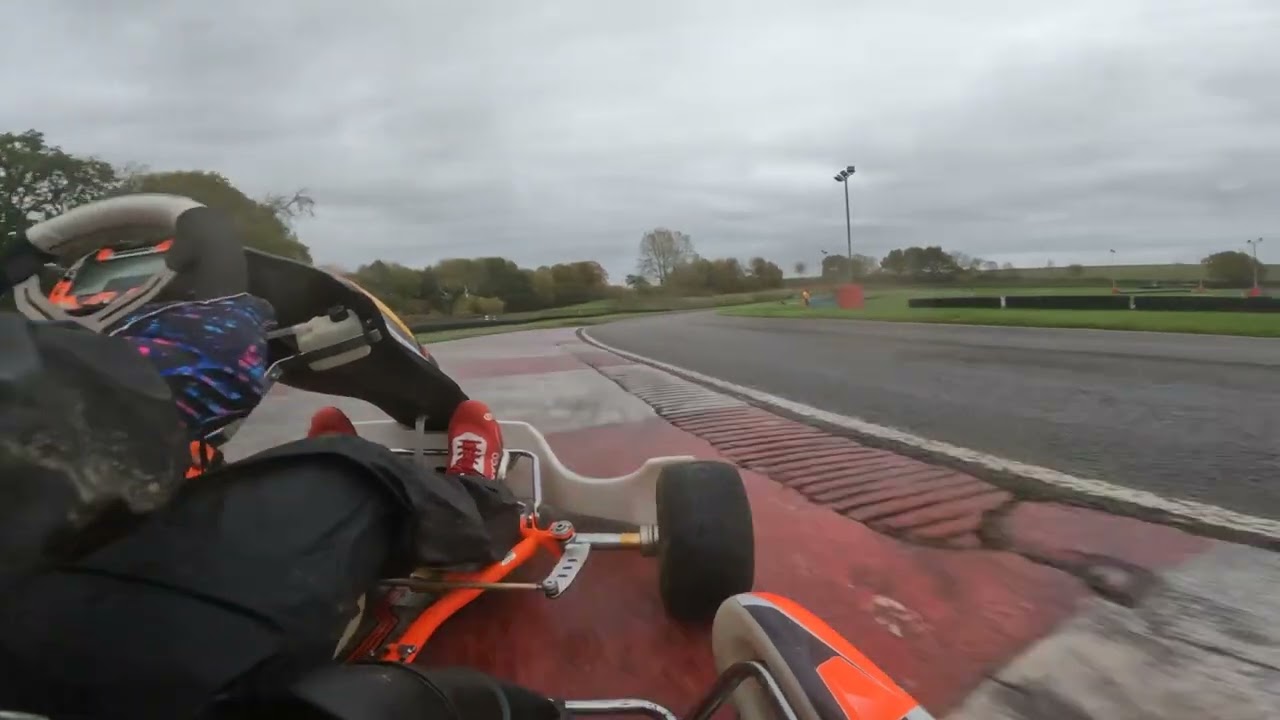 Wet ￼Session at Whilton Mill (Senior Rotax)