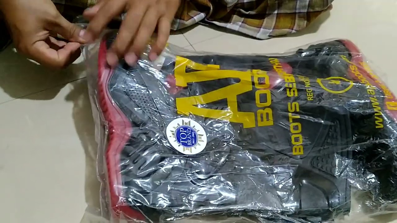 SEPATU UNTUK GAYA JUGA UNTUK KERJA