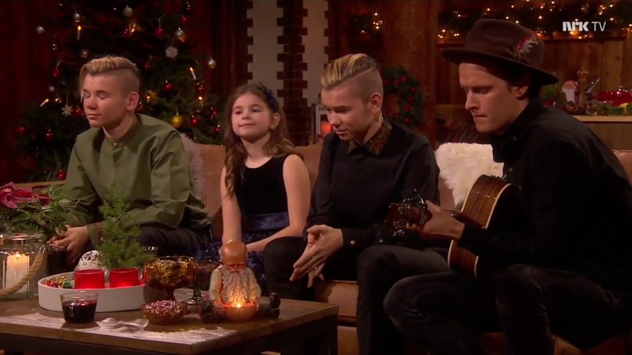 Marcus, Martinus and Emma sing ❤