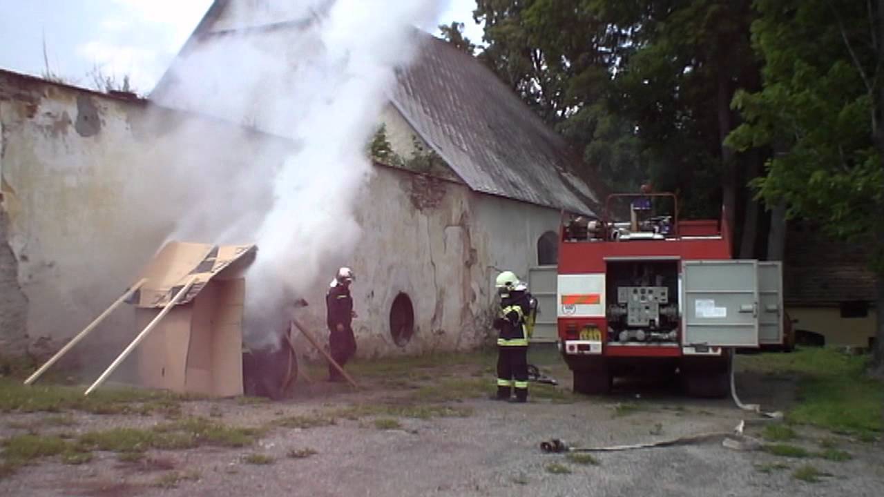 Hasiči Čestice(okr.-Strakonice)-Dětský den 2011