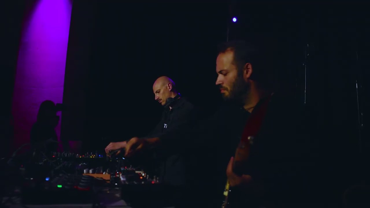 Enrico Olivanti - Lo sguardo introverso - Live at Kaos (MMM Edition 1)