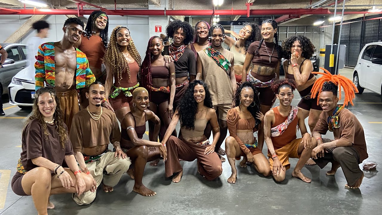 Mostra Artístico-Pedagógica ODÚN - Poeira de Terra - Turma Afrobeats FUNCEB 2024 por Jéssica Santana