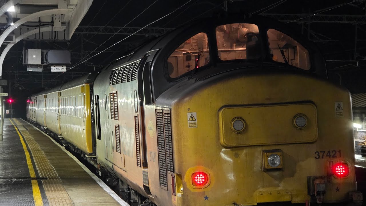 Railway Class 37 Tractor Proceed at Wilmslow. 37421
