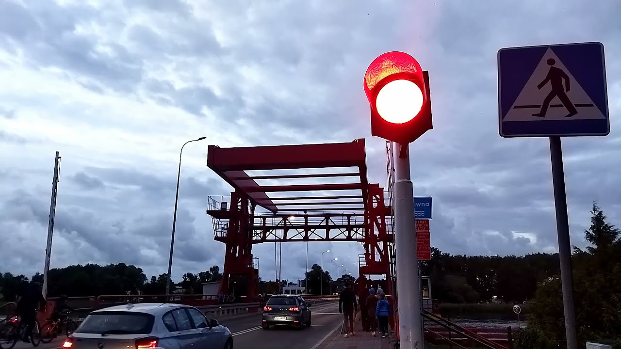 Most zwodzony w Dziwnowie