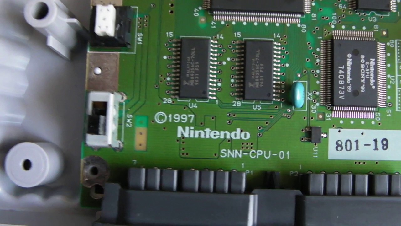 Внутри Super Famicom JR и RGB мод