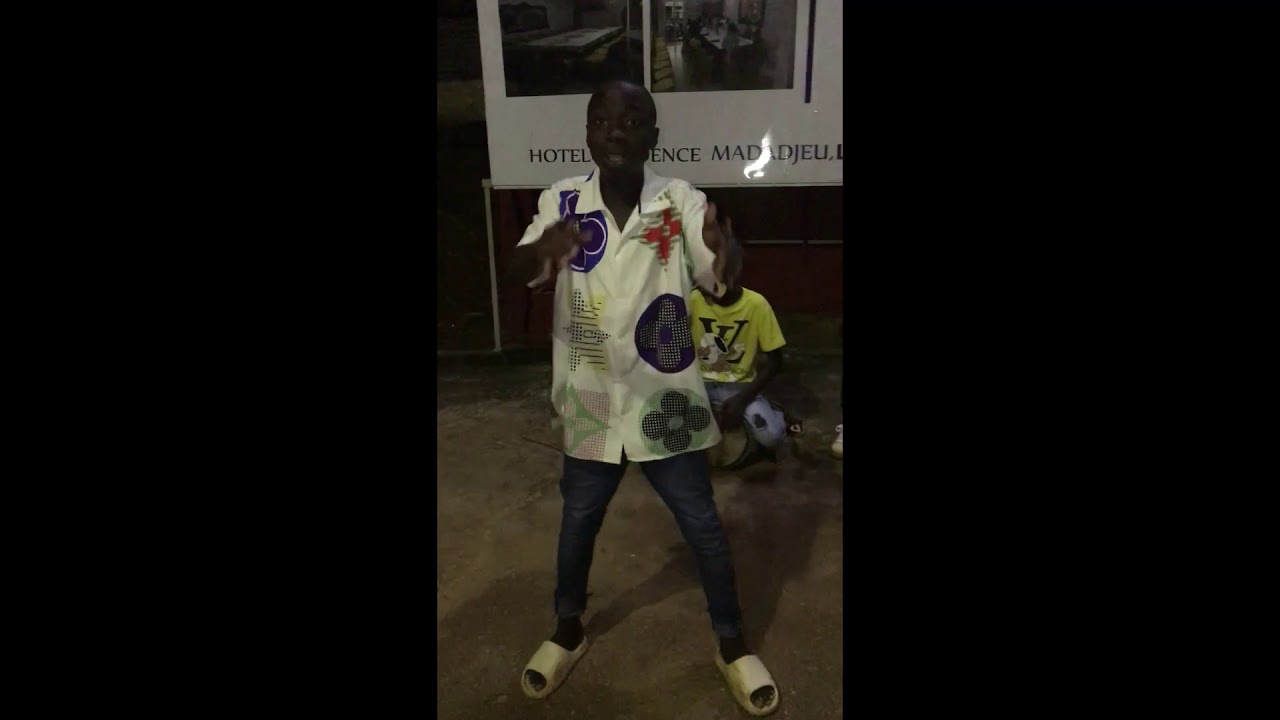 LES COLOMBIENS MBOLE 237 petit virus