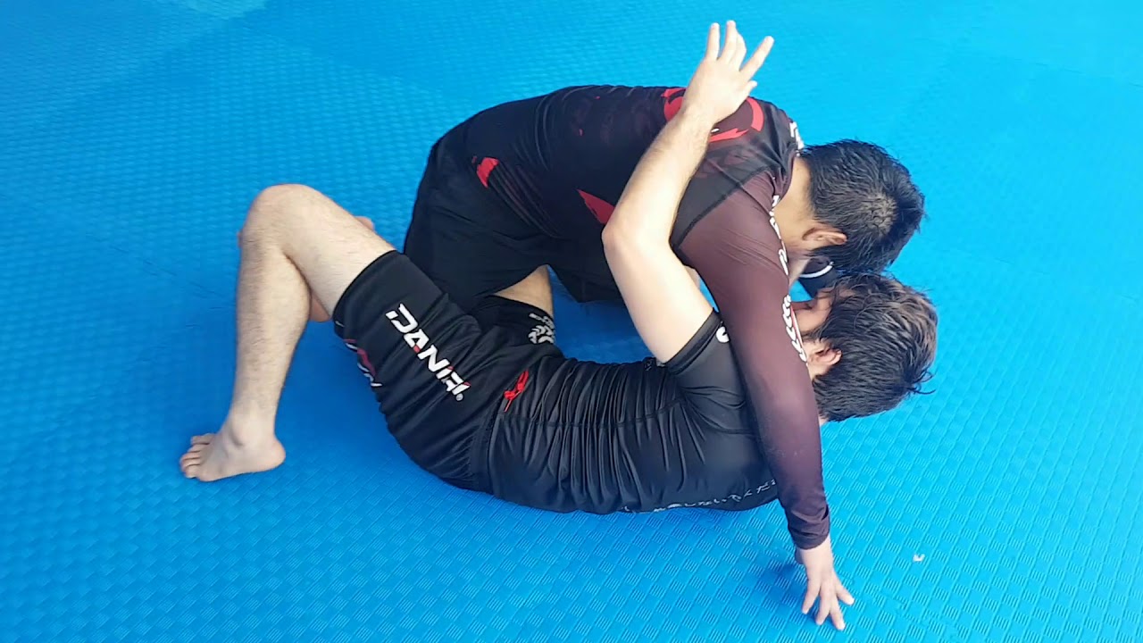 Perfeccionando la media guardia de jiu jitsu 1/3