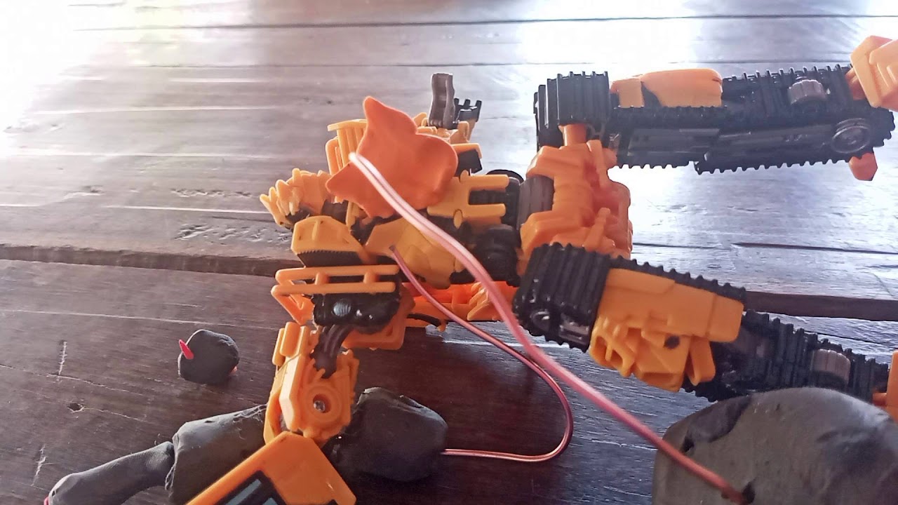 SCARPMETAL VS DEVASTATOR 2!!!
