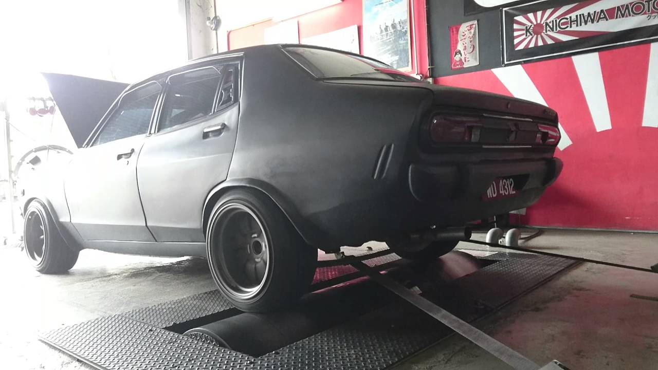 Blown Datsun B210 DynoRun 2- Drag