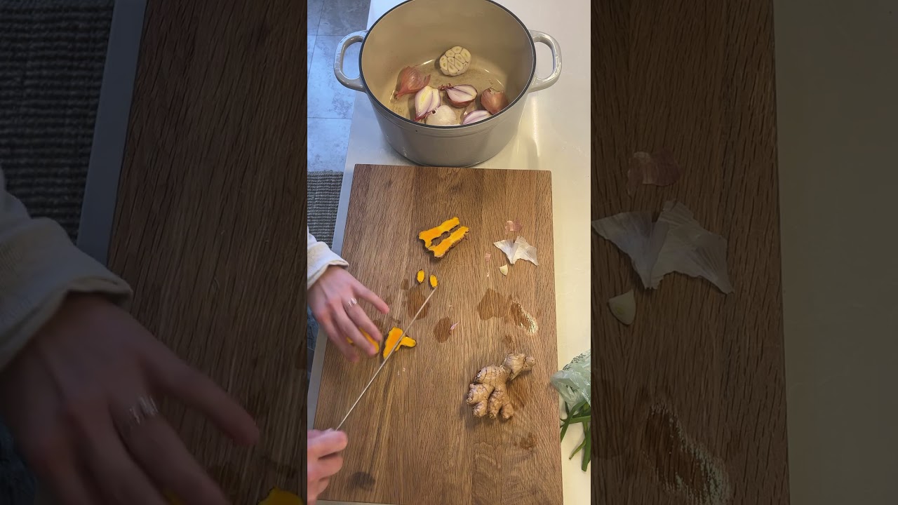 Ginger turmeric chicken broth