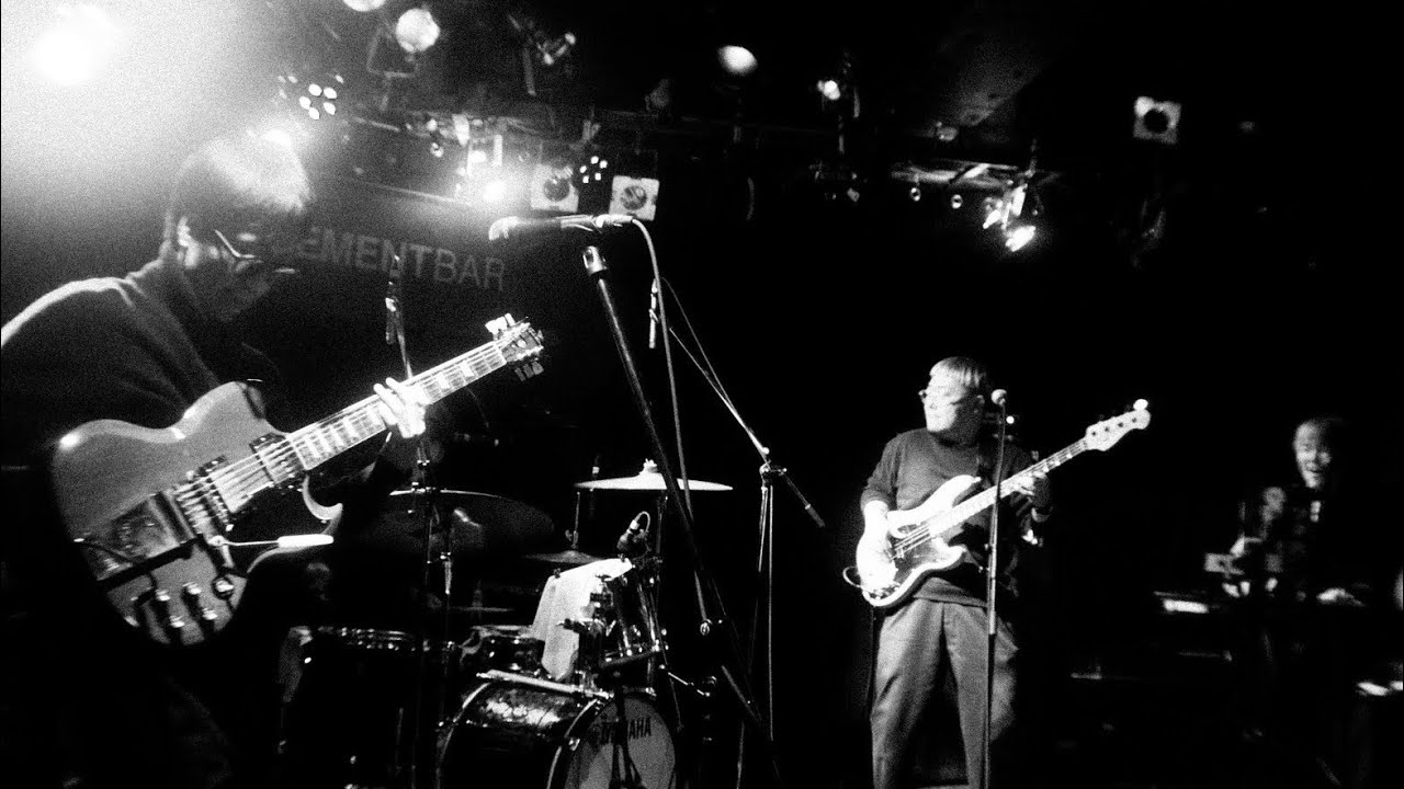 ｟live video｠不気味な恋 "Unheimlich Love" - deadbody