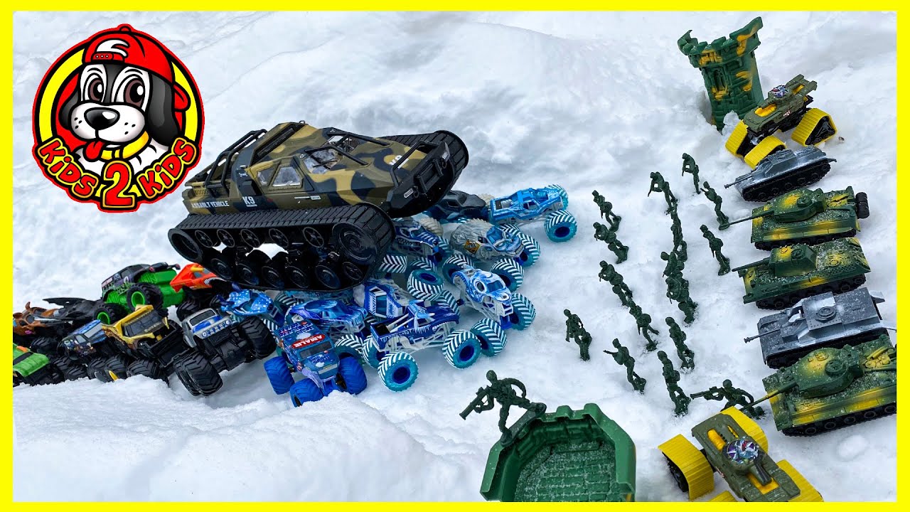 SNOW RACING CHALLENGE 🌨 Monster Jam & Hot Wheels Monster Trucks (RC Tank & Plastic Army Men)