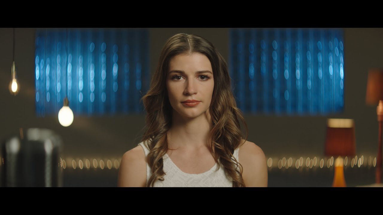 Panavision Auto-Panatar Anamorphic 75mm T2.3 at T2.8