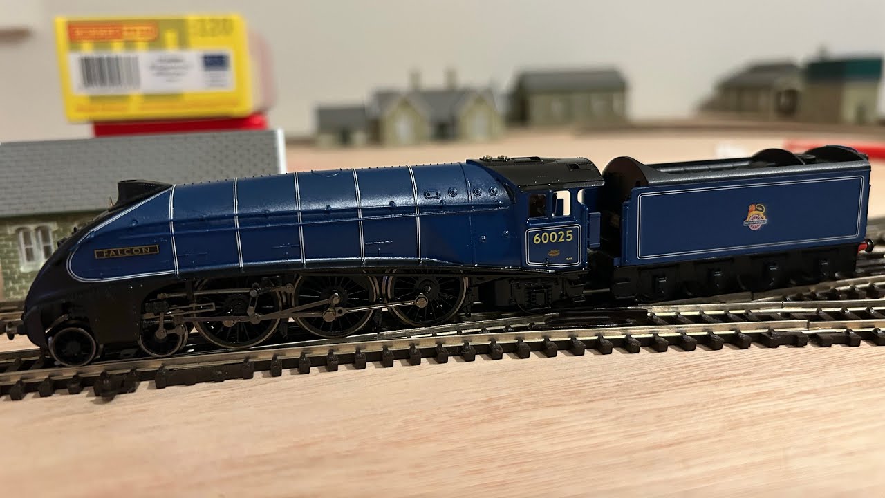 BR Class A4 Falcon in TT:120. My look at this model and plans to change to Sir Nigel Gresley 