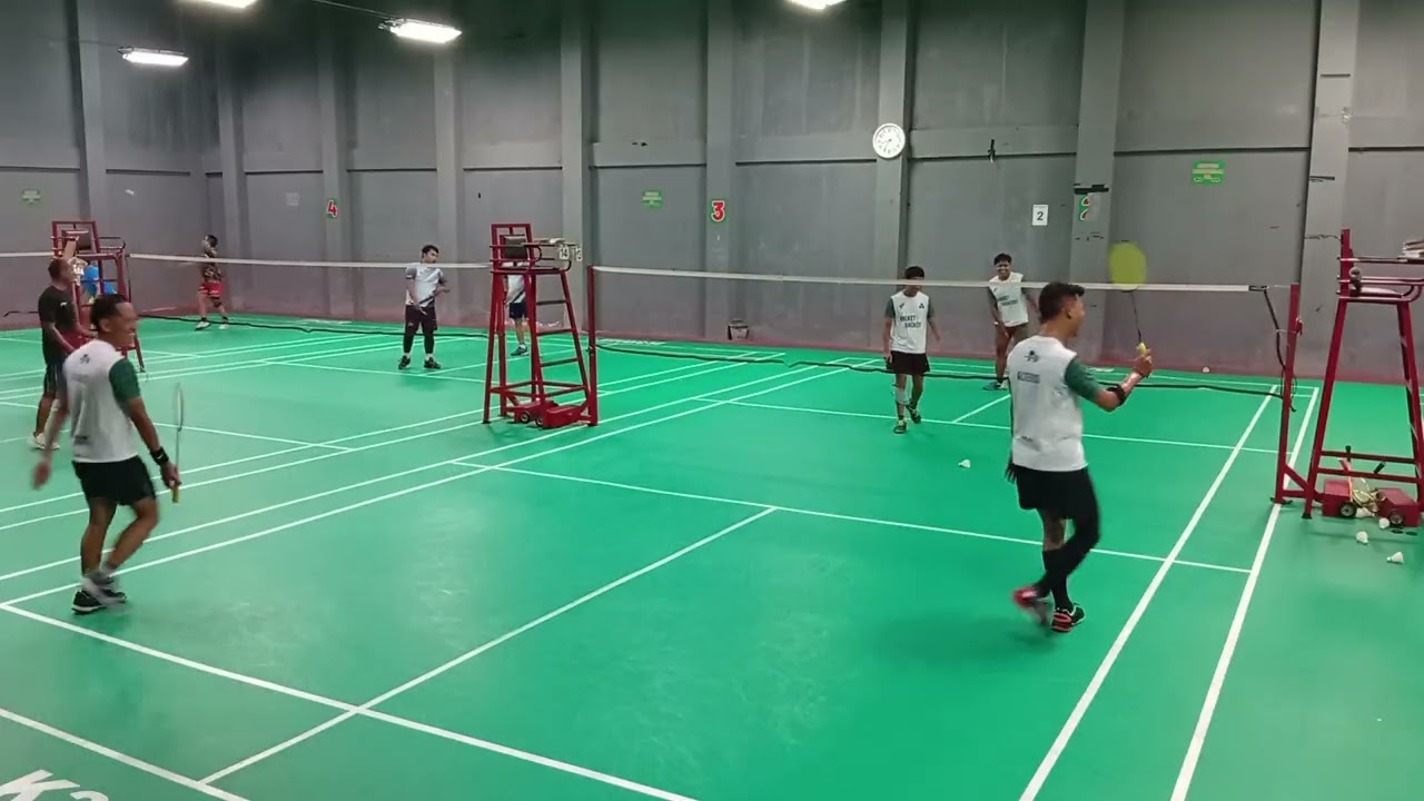 [Mikael/Riyan vs Hendra/Yoshua] Rutinitas Rabu malam bersama PB.RacketRackers NEW OUTFIT 3rd Edition