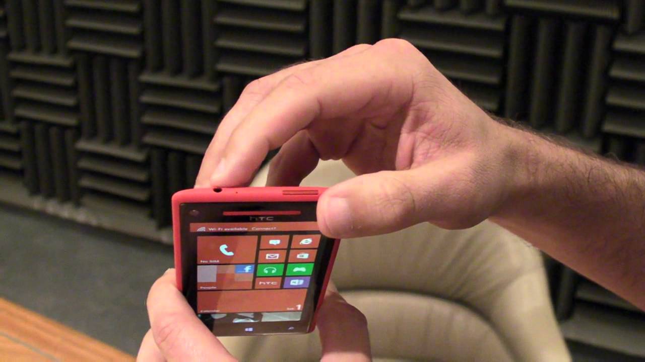 HTC Windows Phone 8X Hands-On