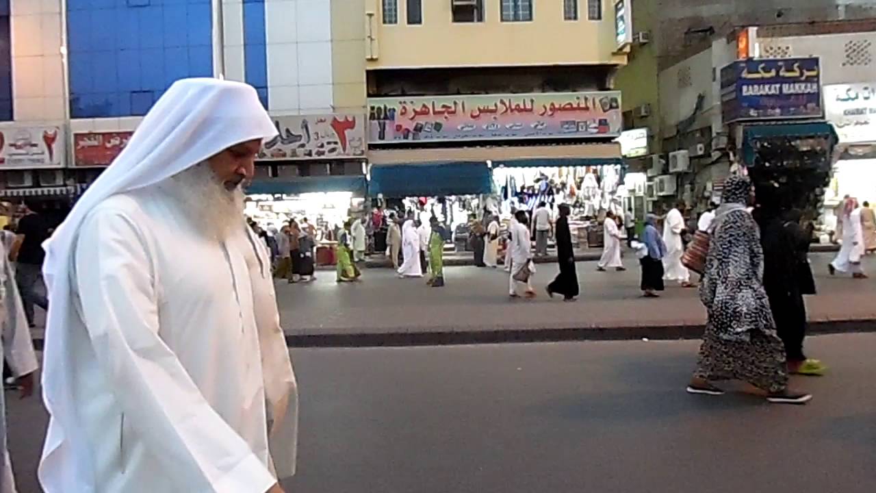 مکہ مکرمہ میں آزان مغرب کی بہت خوبصورت آواز سنیے