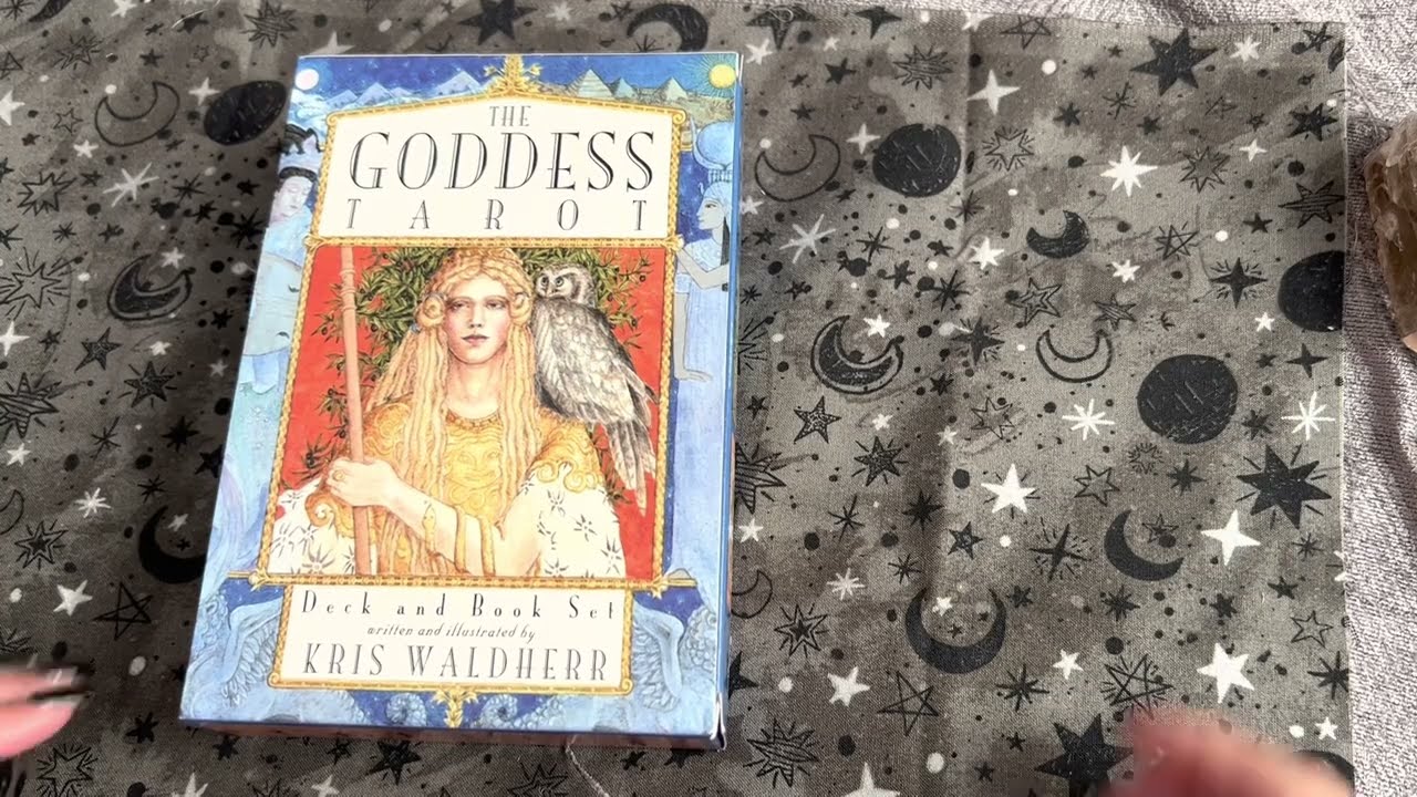 The Goddess Tarot, Flip Through / Goddess