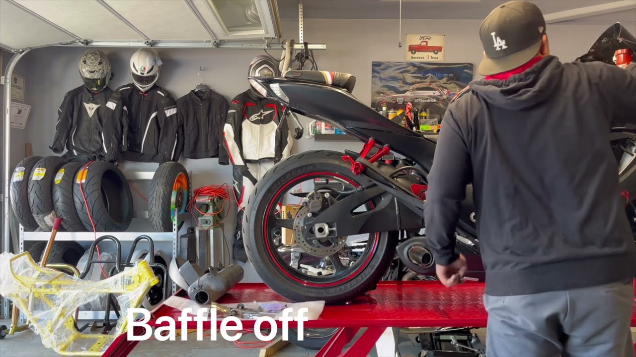Suzuki GSXR600 CS Racing Exhaust Review and Sound Clip