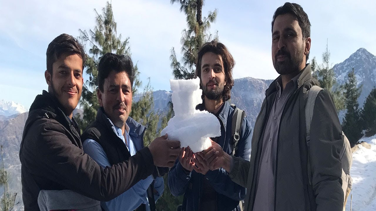 For hiking to the mountain loaisar  with friends