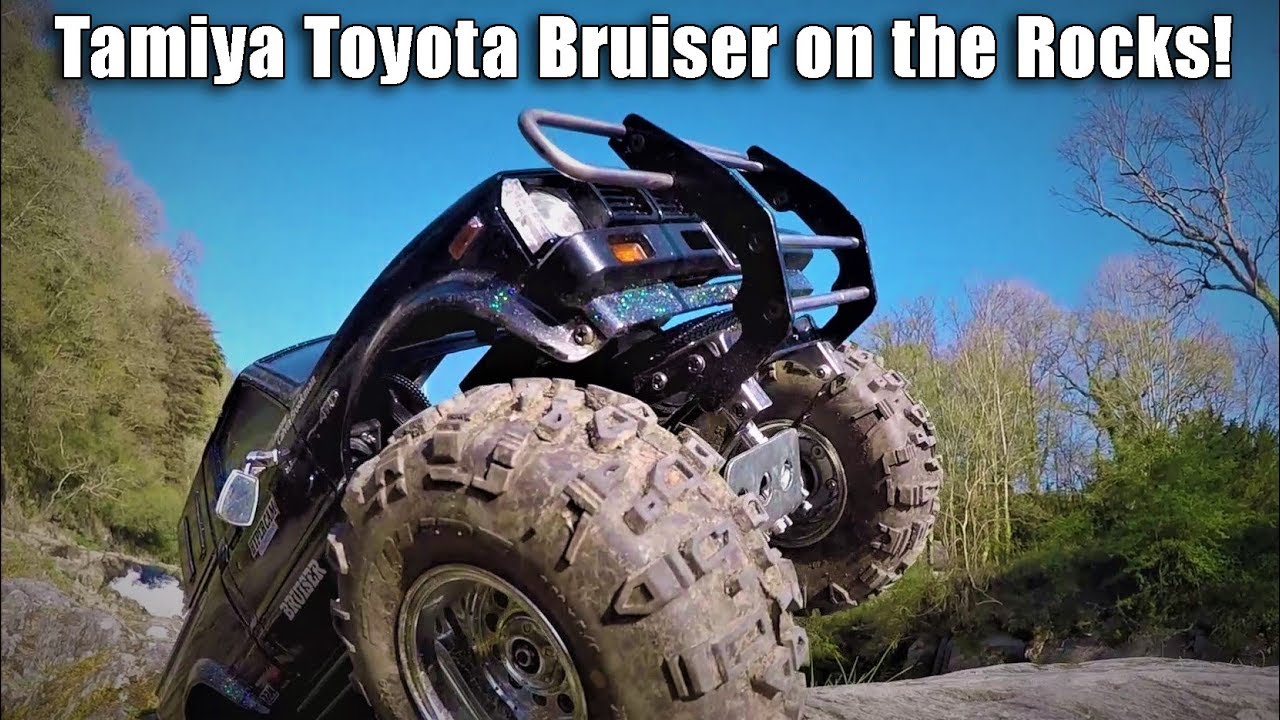 Tamiya Toyota Bruiser on the Rocks - Bruiser in Crawling mode!